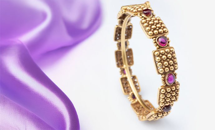 Exclusive <br/> Collections